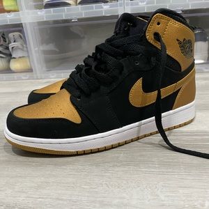 Melo PE Jordan 1 high worn once for about a hour. Sole & box replacement vnds